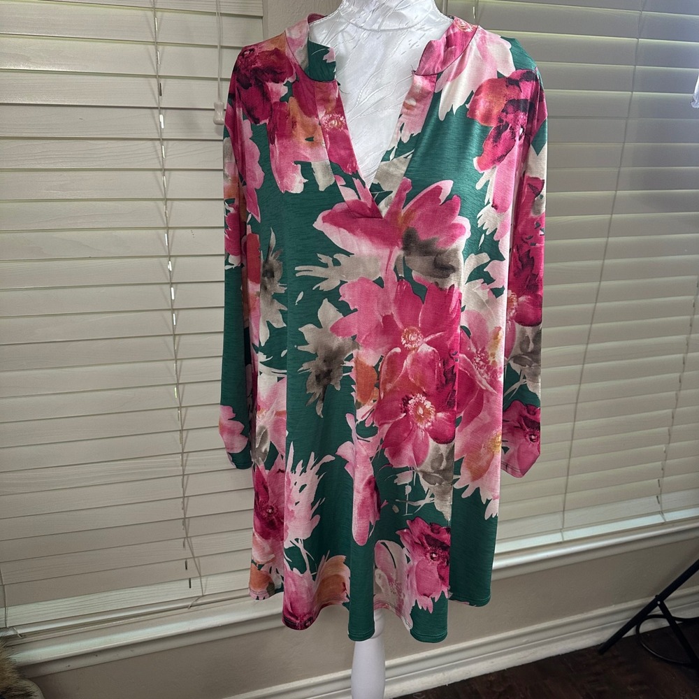 Honeyme Curvy Tunic Top Womens XXL Green Pink Floral 3/4 Roll Tab Sleeve V-Neck